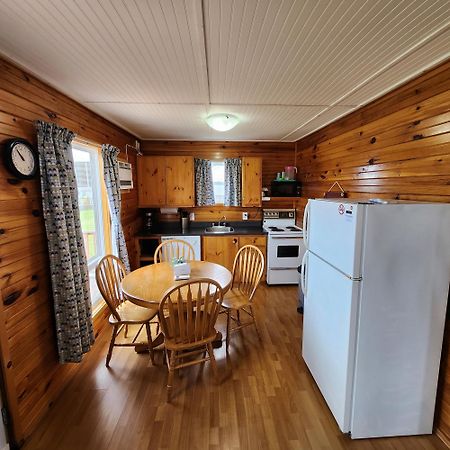 Cavendish Bosom Buddies Cottage Resort Eksteriør billede