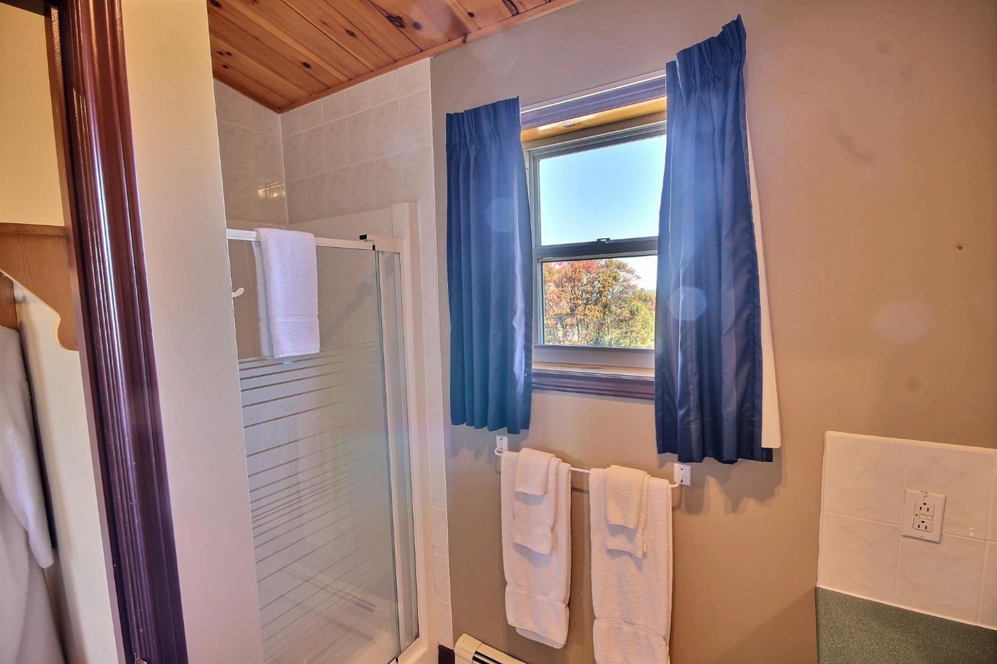Cavendish Bosom Buddies Cottage Resort Værelse billede